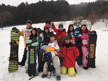 BURTON スノーボードスクール 集合写真