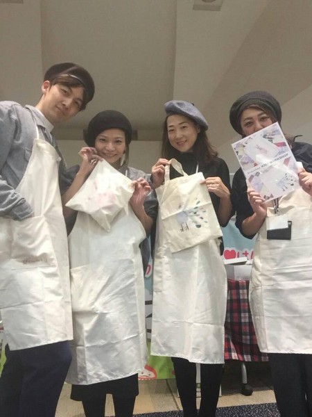 branshesイオンモール高崎店・熊倉佳子、ゾーンマネージャー・後藤千香、販促担当・高野裕介