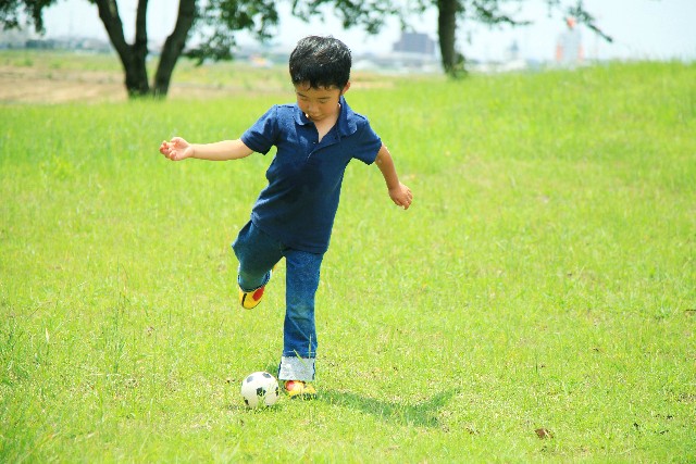 サッカー好きのお子様必見 Fcバルセロナキャンプを本拠地バルセロナで初開催 What S New 子供服のブランシェス Branshesコーポレートサイト