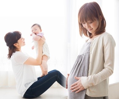 産婦さんと子ども