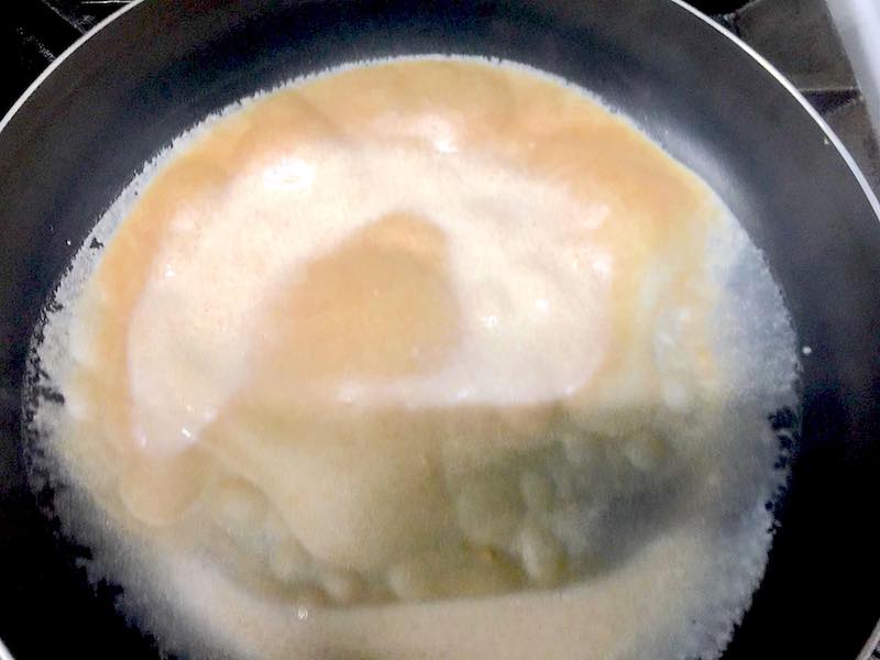 生地を広げる