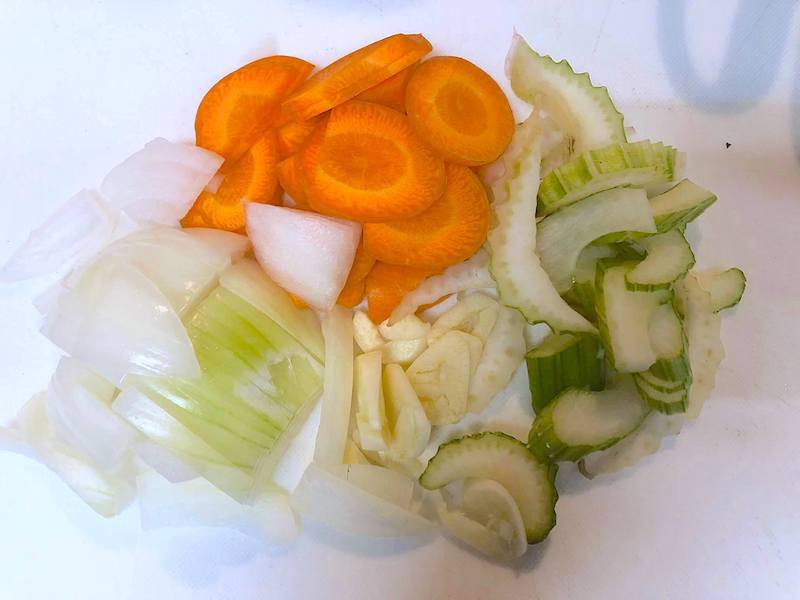 小さく刻んだ野菜