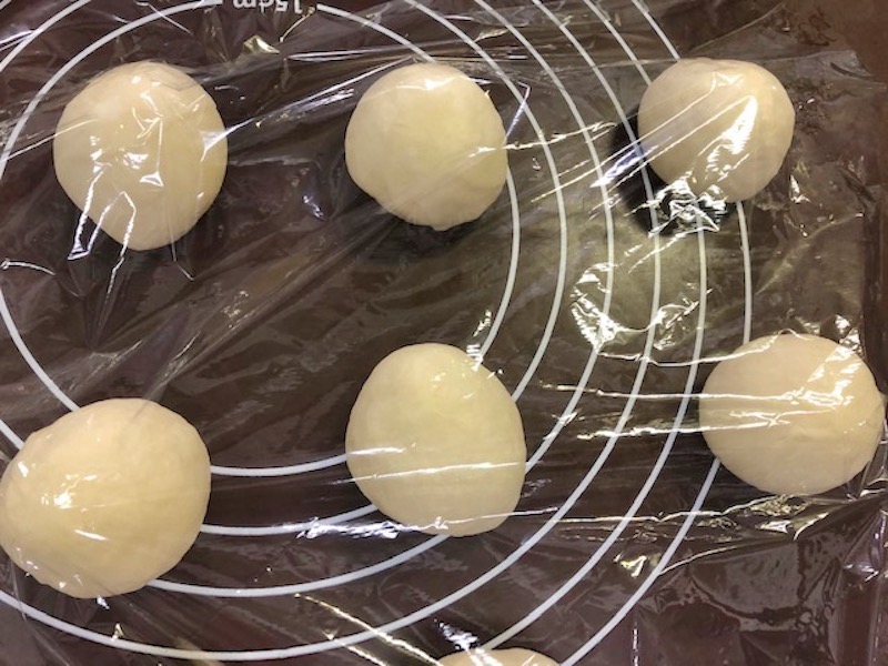 生地を休ませる