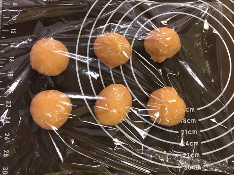 15分休ませた生地