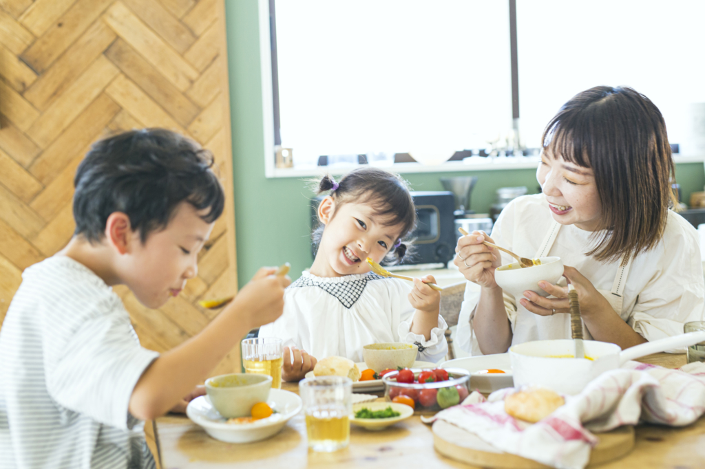 一流シェフ監修！パーソナライズ幼児食「homeal」